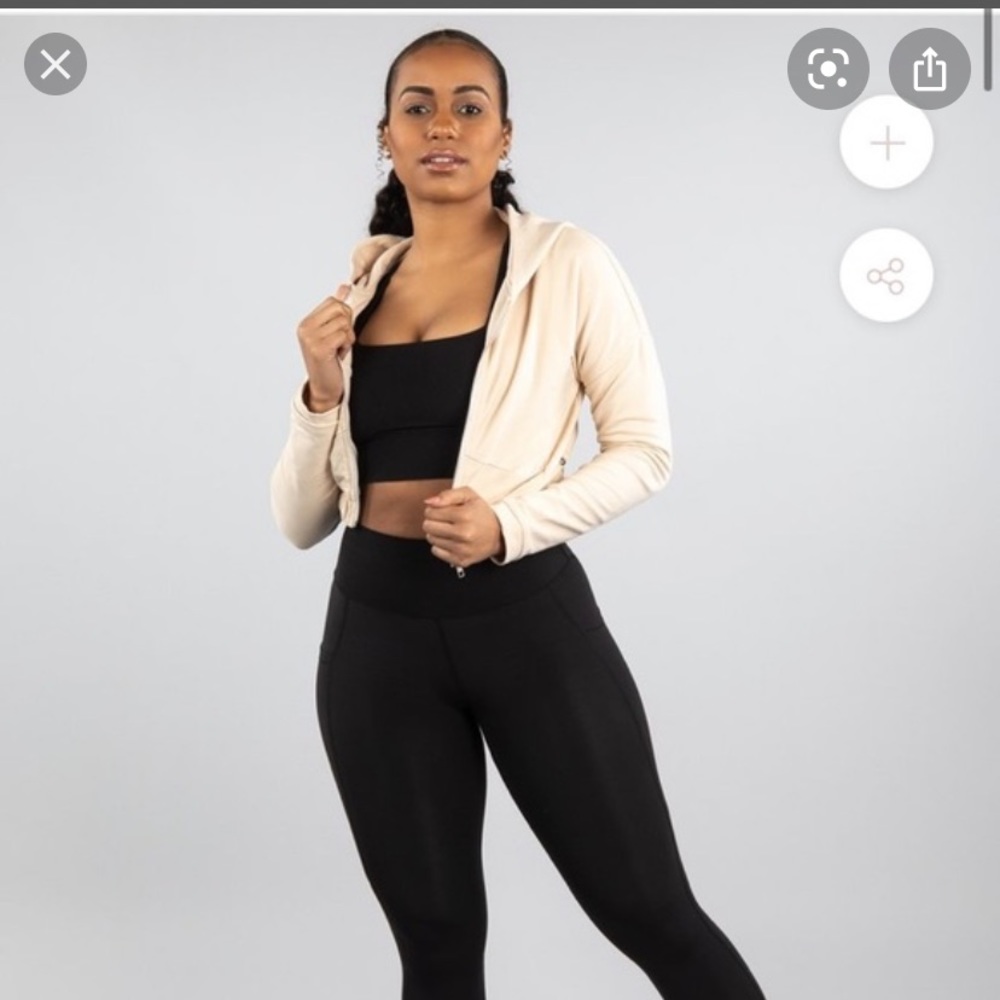 BuffBunny Basic Crop Jacket